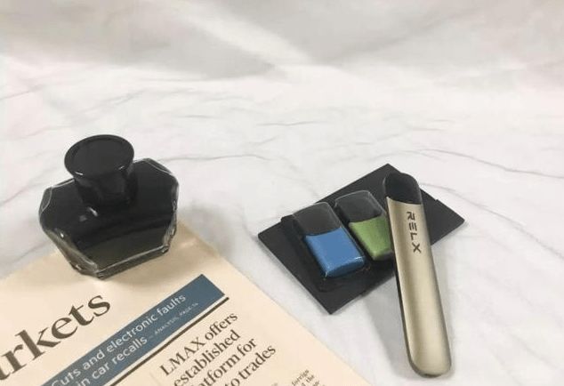 持有果味电子烟构成什么* 果味电子烟里面含有尼古丁吗